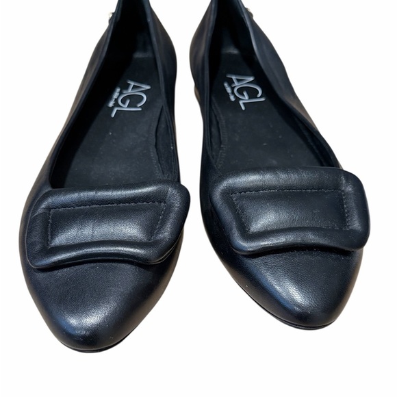 AGL Women's Elegant Black Leather Loafers - Picture 2 of 5